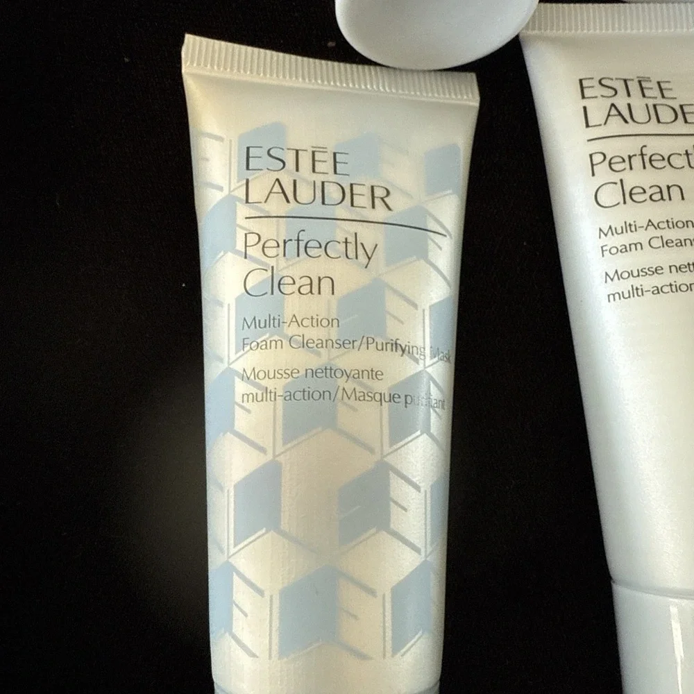 4  Estee Lauder Perfectly Clean multi-action Foam Cleanser 1 oz ‎ (4778)